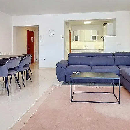 Apartment Stefany - Veli Maj *